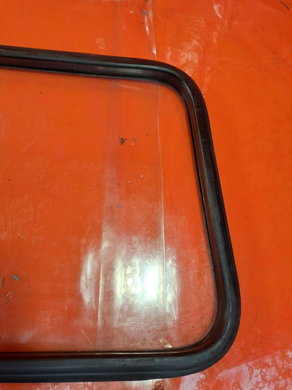✅VOLVO FL 5.5 DIESEL 2003 REAR CABIN WINDOW GLASS 43R-00082 Warranty A324 - Image 3