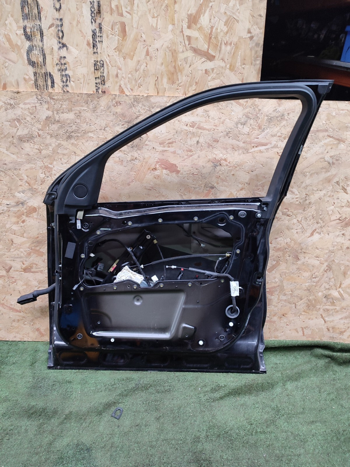 ebay-src:https://i.ebayimg.com/00/s/mtywmfgxmjaw/z/n0uaaosw7rrmcq5f/$_57.jpg