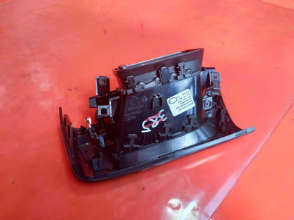 Renault Captur 1.6 Petrol 2023 Front Right Dashboard Air Vent 687605826R A392 - Image 11