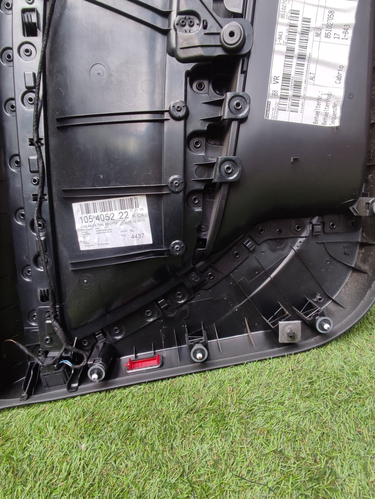 AUDI A5 CABRIO S LINE 2.0 DIESEL 2012 RIGHT DOOR CARD Warranty A218 - Image 8