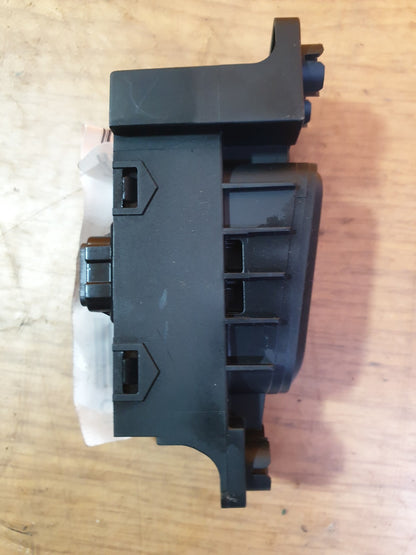 ✅Kia Niro 2 S-A 1.6 Petrol 2020 Fuel Tank Open Switch 93750-G5900WK Warranty - Image 3
