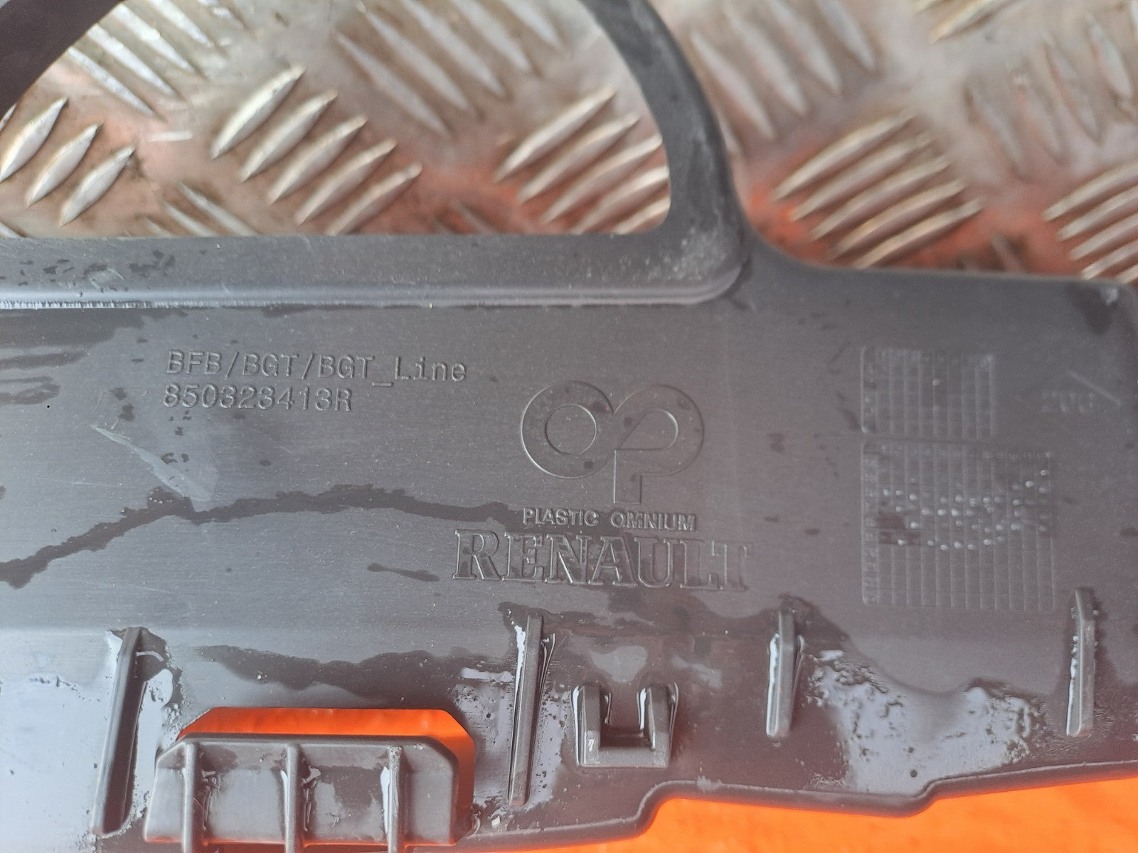 Renault Megane MK4 1.3 Petrol 2019 Rear Bumper Absorber 850323413R Warranty A387 - Image 9