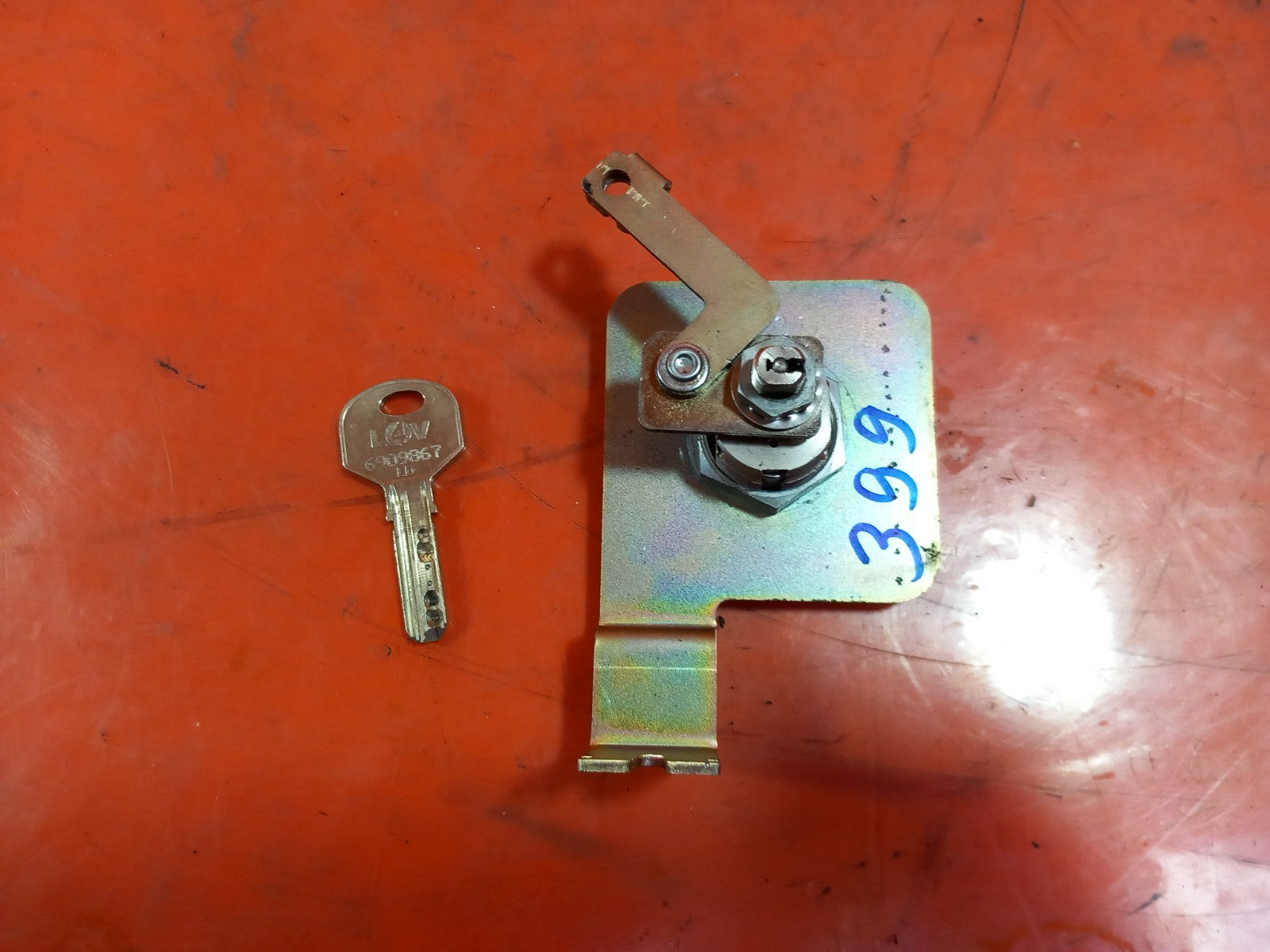 2021 Mercedes W415 Citan Sliding Door Lock Warranty A399 - Image 7