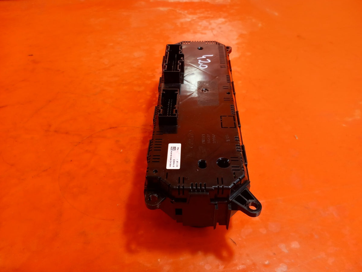 ebay-src:https://i.ebayimg.com/00/s/mtiwmfgxnjaw/z/stcaaeswhjpq4xqa/$_57.jpg
