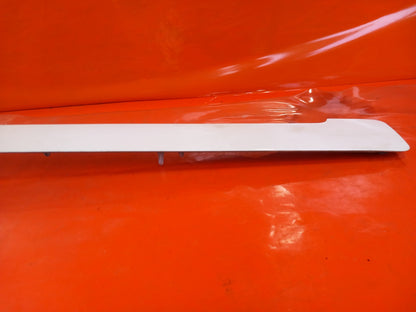 ✅2020 Vauxhall Vivaro 2900 Right Sliding Door Rail Cover White 9808384280 A380 - Image 5