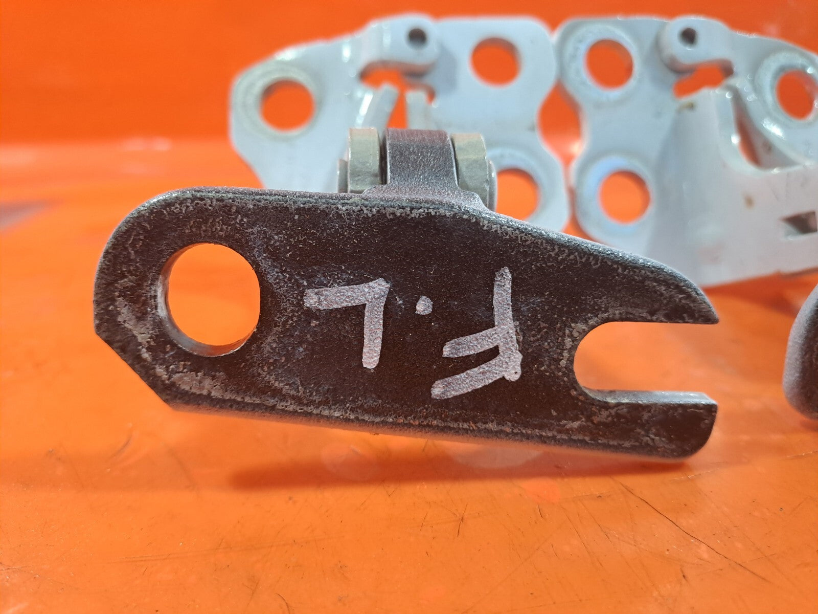 TESLA Model 3 Long 2024 Front Left Top Bottom Door Hinges Warranty A207 - Image 9