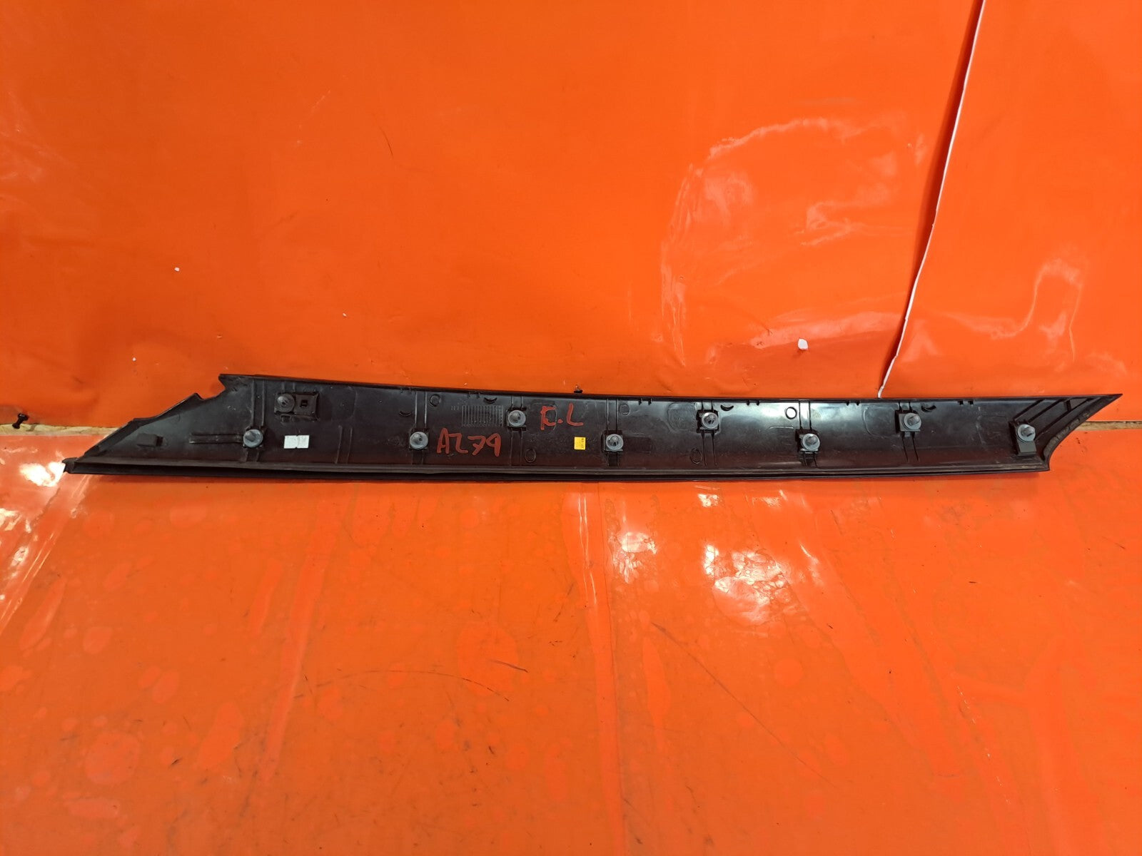 ✅2016 SSANGYONG TIVOLI ElX 1.6D FRONT LEFT A PILLAR TRIM MOLDING 7921035010 A279 - Image 2