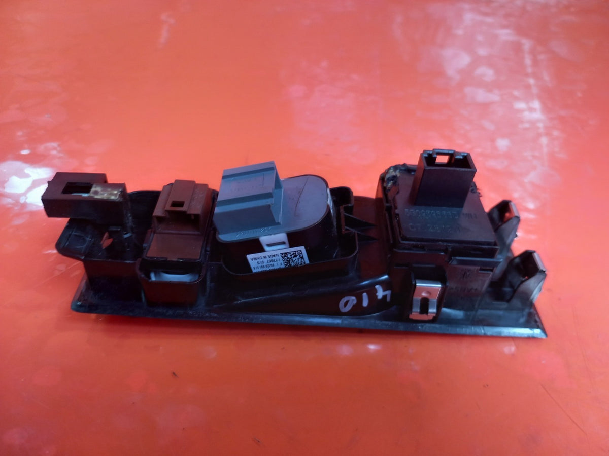 ebay-src:https://i.ebayimg.com/00/s/mtiwmfgxnjaw/z/~a8aaeswgrbqujyp/$_57.jpg