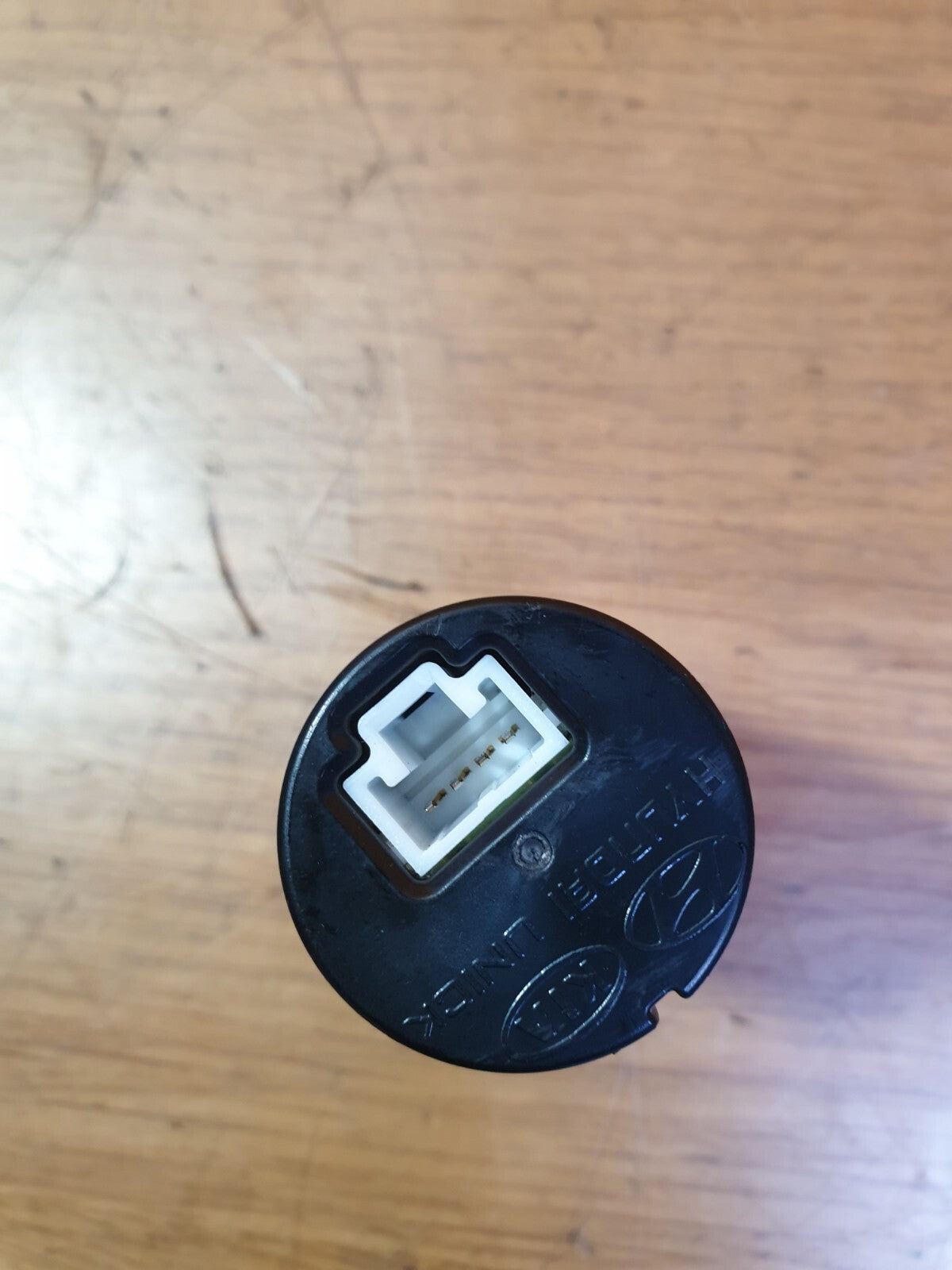 ✅2023 HYUNDAI BAYON PREM T-GDi 1.0P USB CHARGING PORT SOCKET CONNECTOR A200 - Image 3