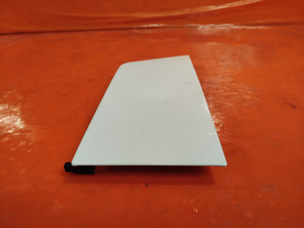 2021 VW Transporter T30 Fuel Filler Flap 04L010012A White B9A Warranty A412 - Image 2