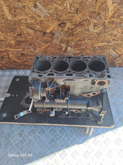2016 Audi Q5 8R 2.0TDI Engine Block 03N023A CNHA Warranty A152 - Image 2