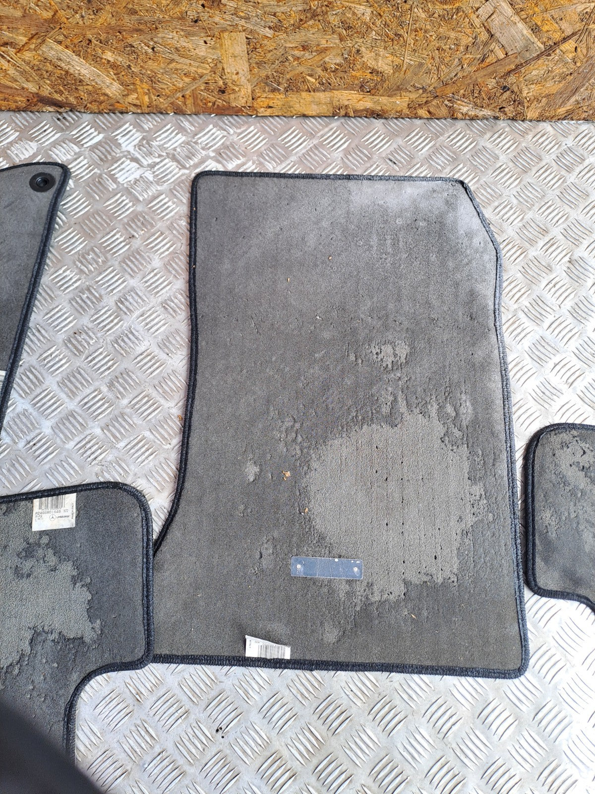 ✅MERCEDES B180 W246 1.8 DIESEL 2012 INTERIOR FLOOR MATS SET A2466802248 Warranty - Image 11