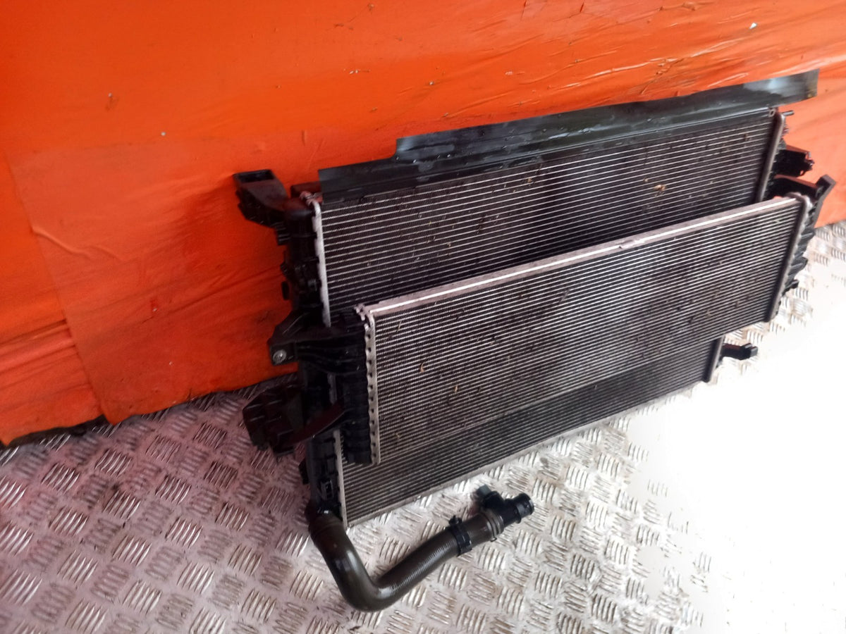 2021 VW Transporter T30 Radiator Rad Pack 7E0121207D Warranty A410 - Image 10