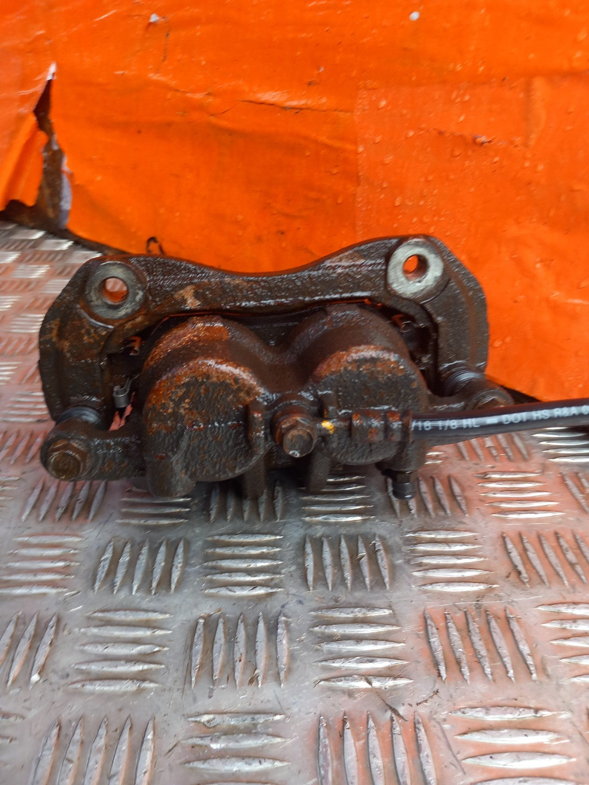 Ssangyong Korando Elx 4X4 Diesel 2018 Front Left Brake Caliper BC140170 Warranty - Image 11