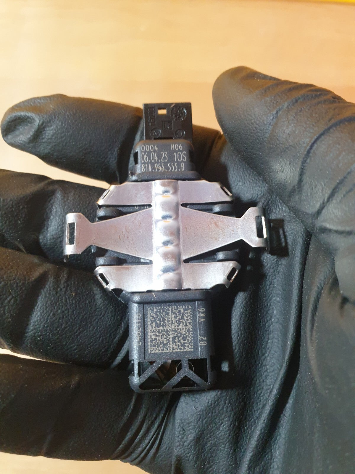 ebay-src:https://i.ebayimg.com/00/s/mtywmfgxmjaw/z/8jcaaosw3djmxmtz/$_57.jpg