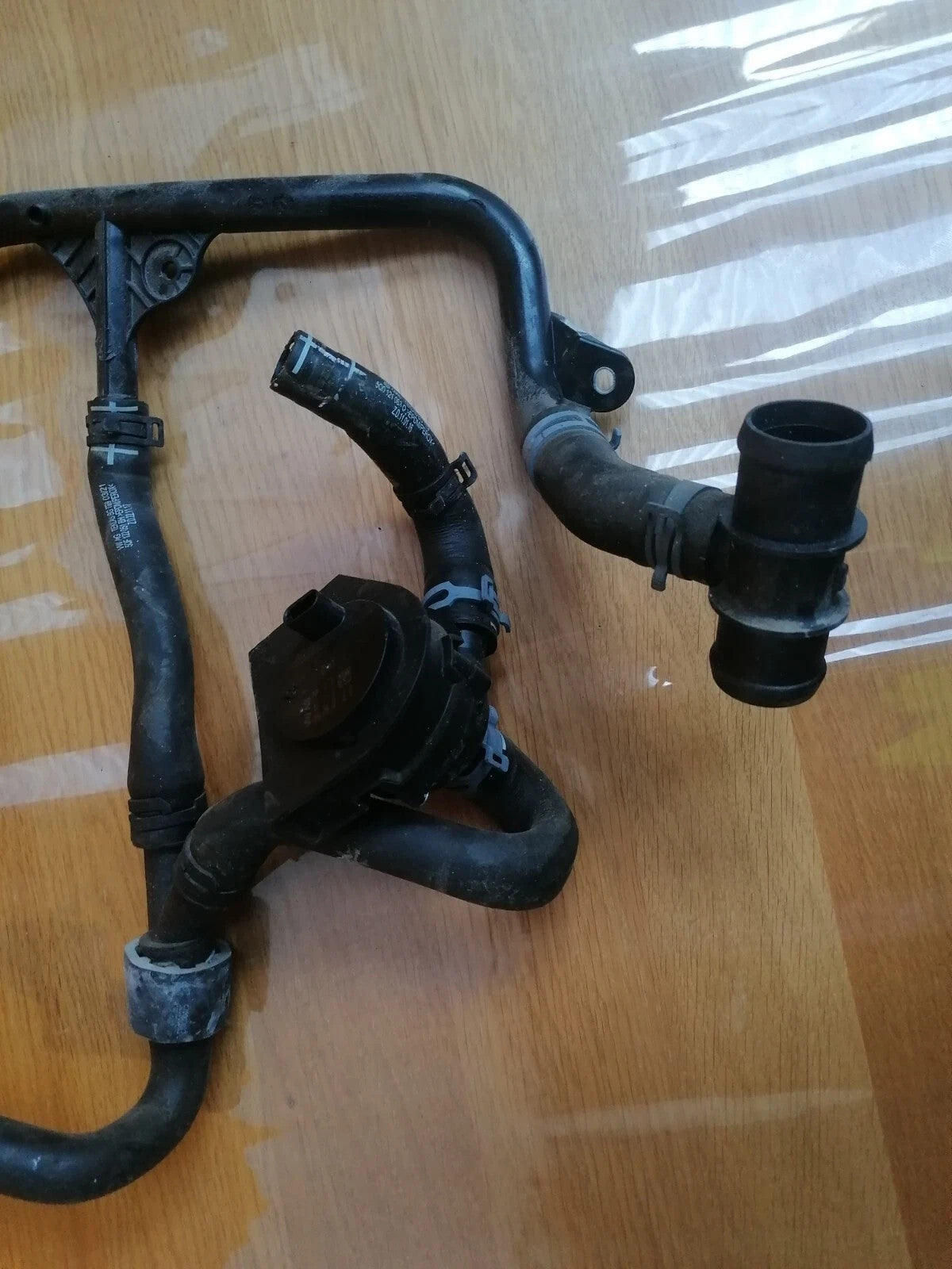 ebay-src:https://i.ebayimg.com/00/s/mtywmfgxmjaw/z/rjaaaeswyj5p~due/$_57.jpg