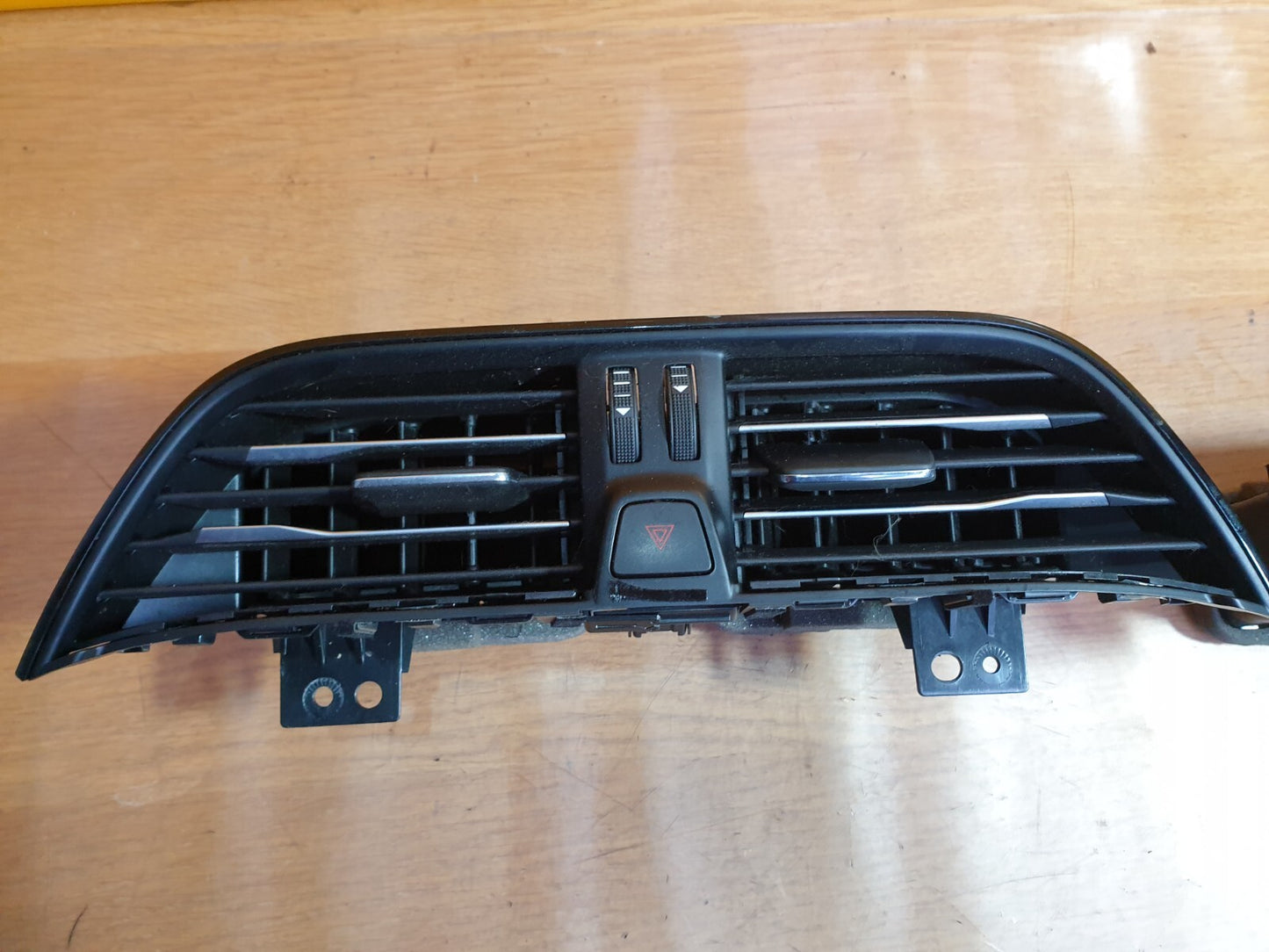 ebay-src:https://i.ebayimg.com/00/s/mtiwmfgxnjaw/z/lkmaaoswvszmnlrr/$_57.jpg