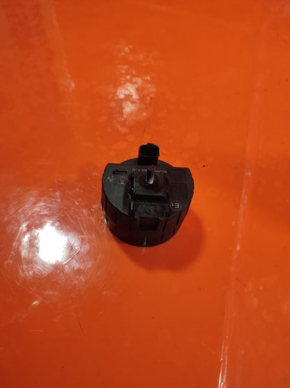 ebay-src:https://i.ebayimg.com/00/s/mtywmfgxmjaw/z/qd8aaesw419o5qff/$_57.jpg