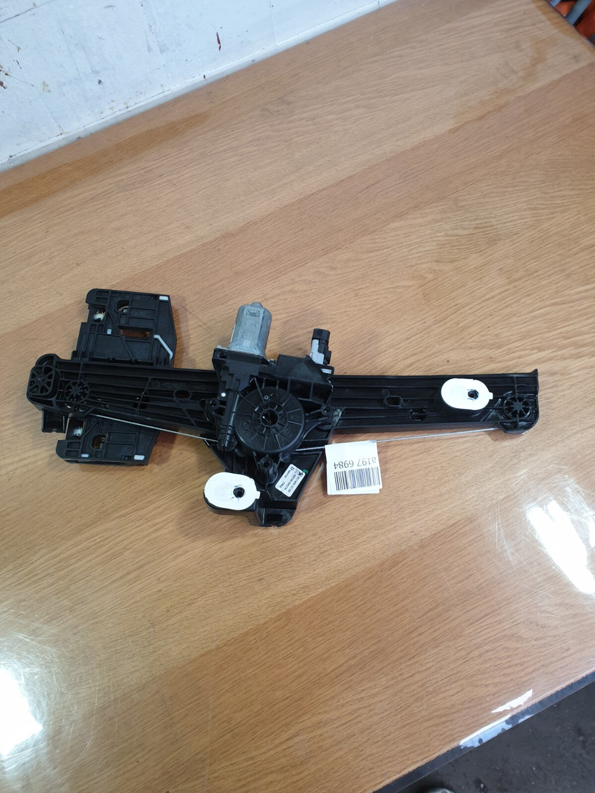 ebay-src:https://i.ebayimg.com/00/s/mtywmfgxmjaw/z/ozgaaosw5yhm1idx/$_57.jpg