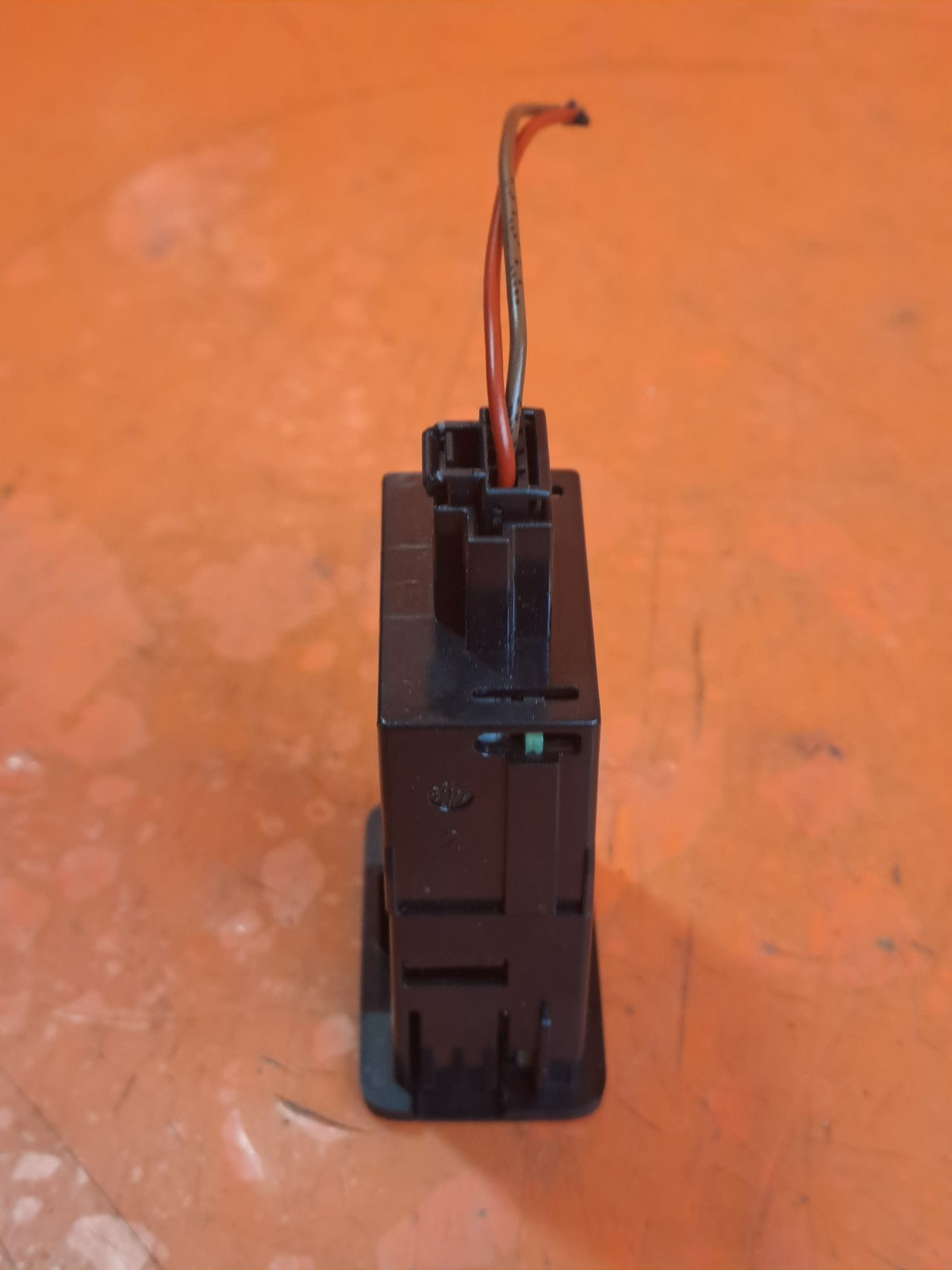 ebay-src:https://i.ebayimg.com/00/s/mtywmfgxmjaw/z/i0aaaeswylbpod6e/$_57.jpg