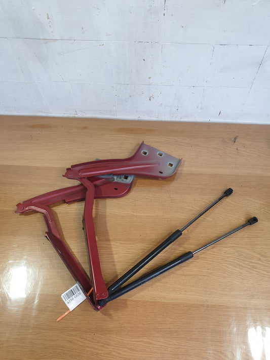 ✅JAGUAR F-PACE X761 3.0 PETROL 2017 BONNET HINGE PAIR & GAS STRUTS HK8316C826AA - Image 1