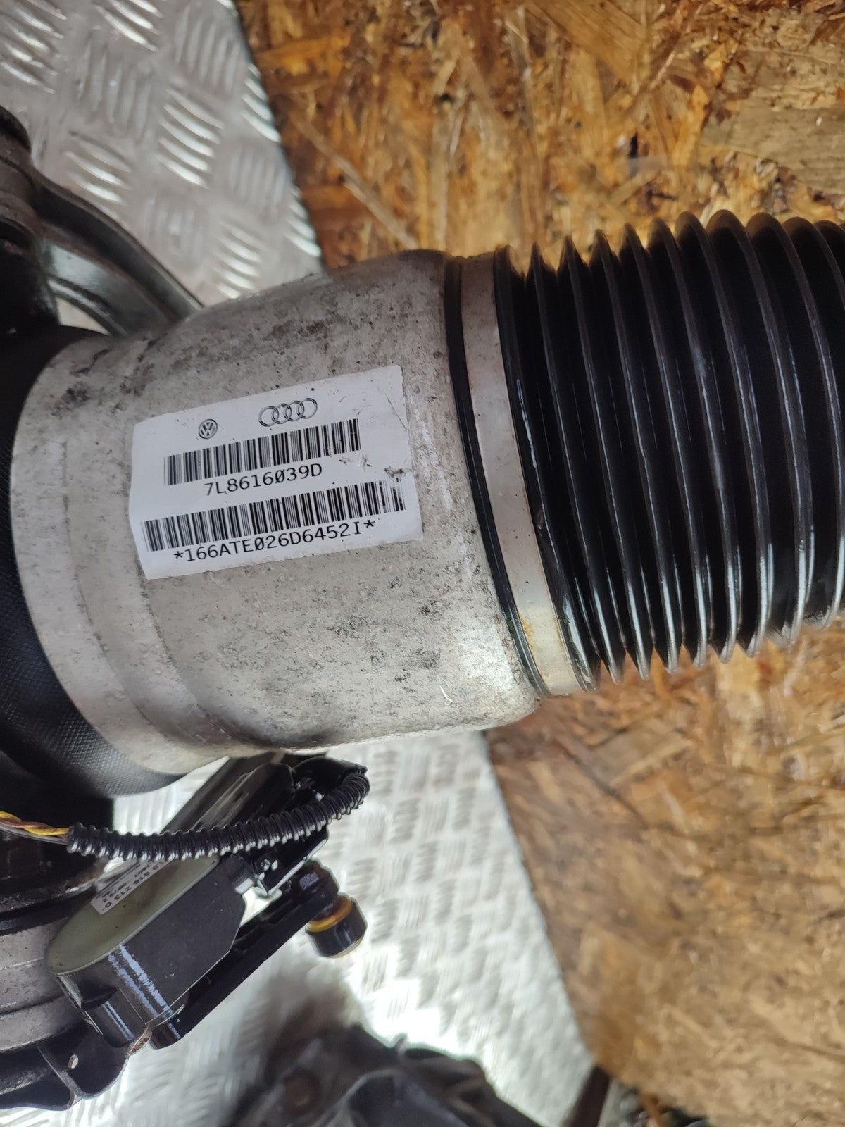 ✅2009 AUDI Q7 4L 3.0 DIESEL SHOCK ABSORBER FRONT LEFT 7L8616039D + WARRANTY A300 - Image 10