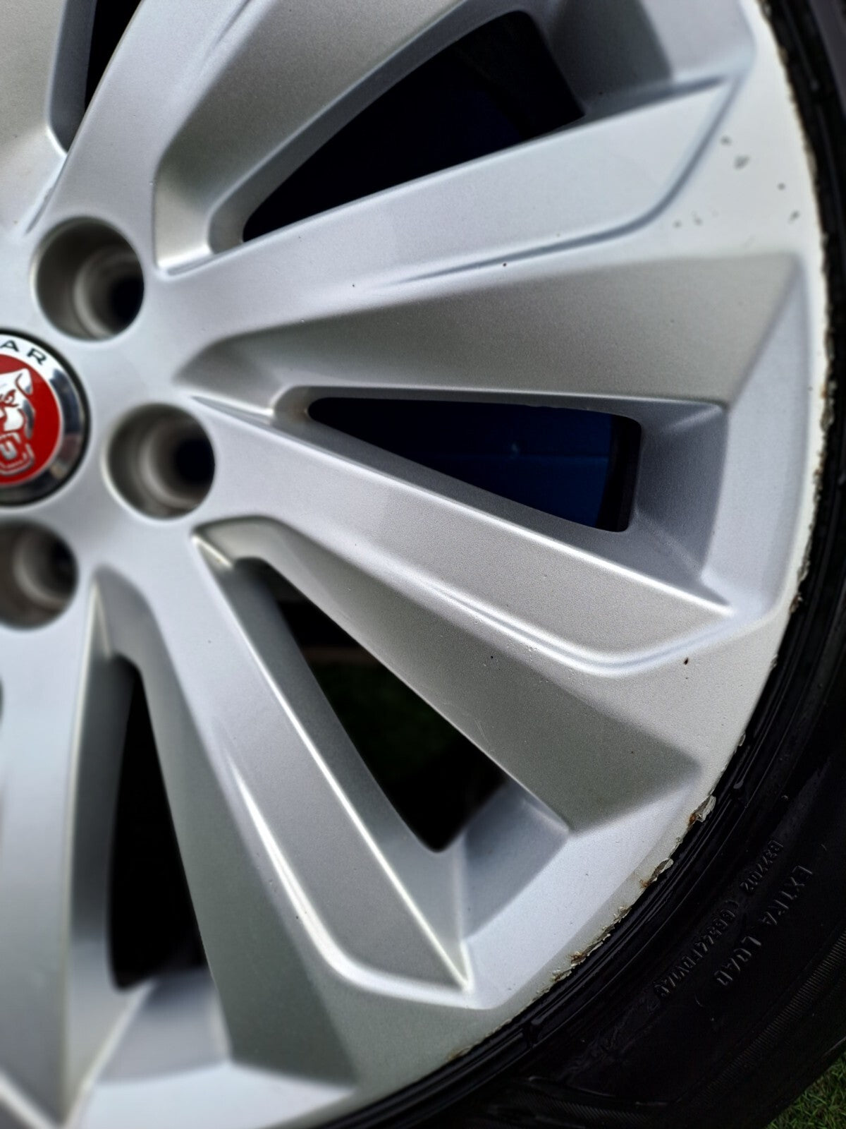 ✅2018 Jaguar E-Pace X540 Alloy Wheel With Tyre 235/55 R19 + Warranty A102 - Image 3