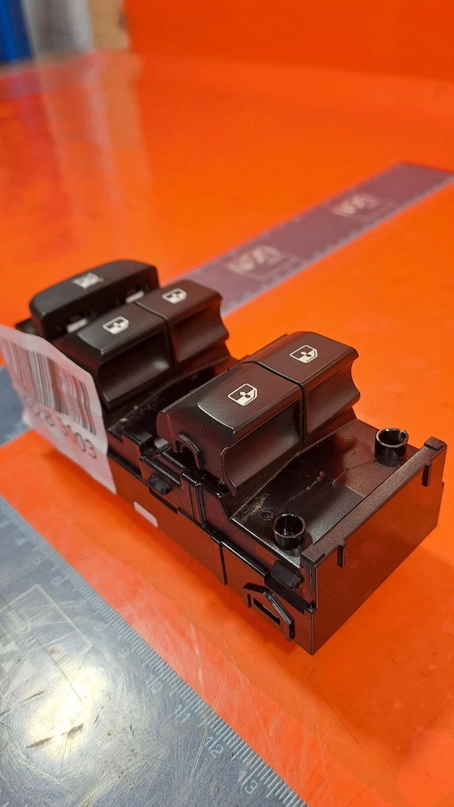 ebay-src:https://i.ebayimg.com/00/s/mtywmfg5mda=/z/ilyaaesw6fbqxosm/$_57.jpg