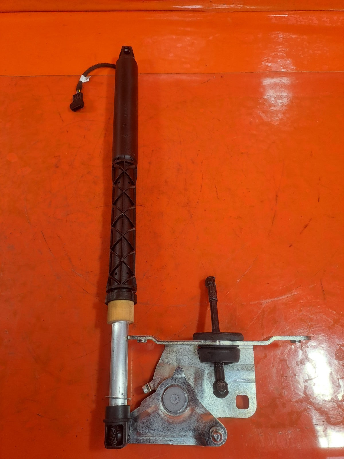 ebay-src:https://i.ebayimg.com/00/s/mtywmfgxmjaw/z/r7uaaesweg1qdglt/$_57.jpg