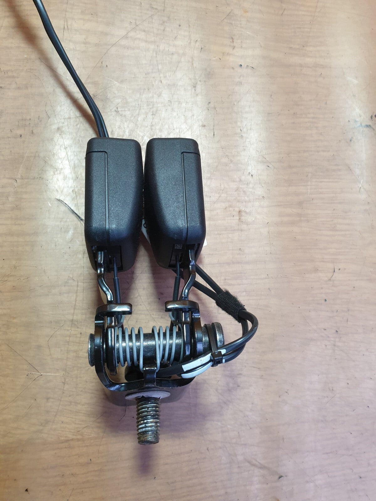 ✅2023 FORD PUMA MK2 REAR DOUBLE SEAT BELT BUCKLE L1TB-A613K21-CA + WARRANTY A179 - Image 5