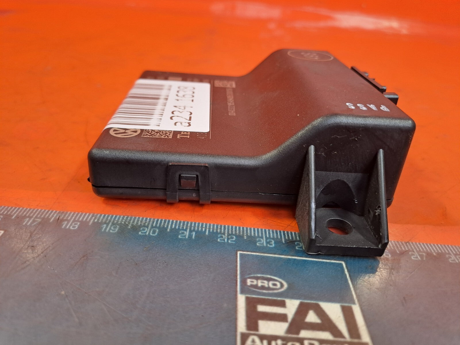 ebay-src:https://i.ebayimg.com/00/s/mtiwmfgxnjaw/z/cb8aaoswrttnomg5/$_57.jpg