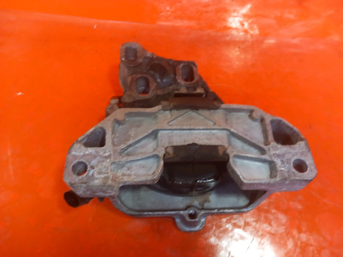 Mercedes W177 A180 Sport 1.5 Diesel 2019 Left Side Engine Mount A2472402100 A382 - Image 8