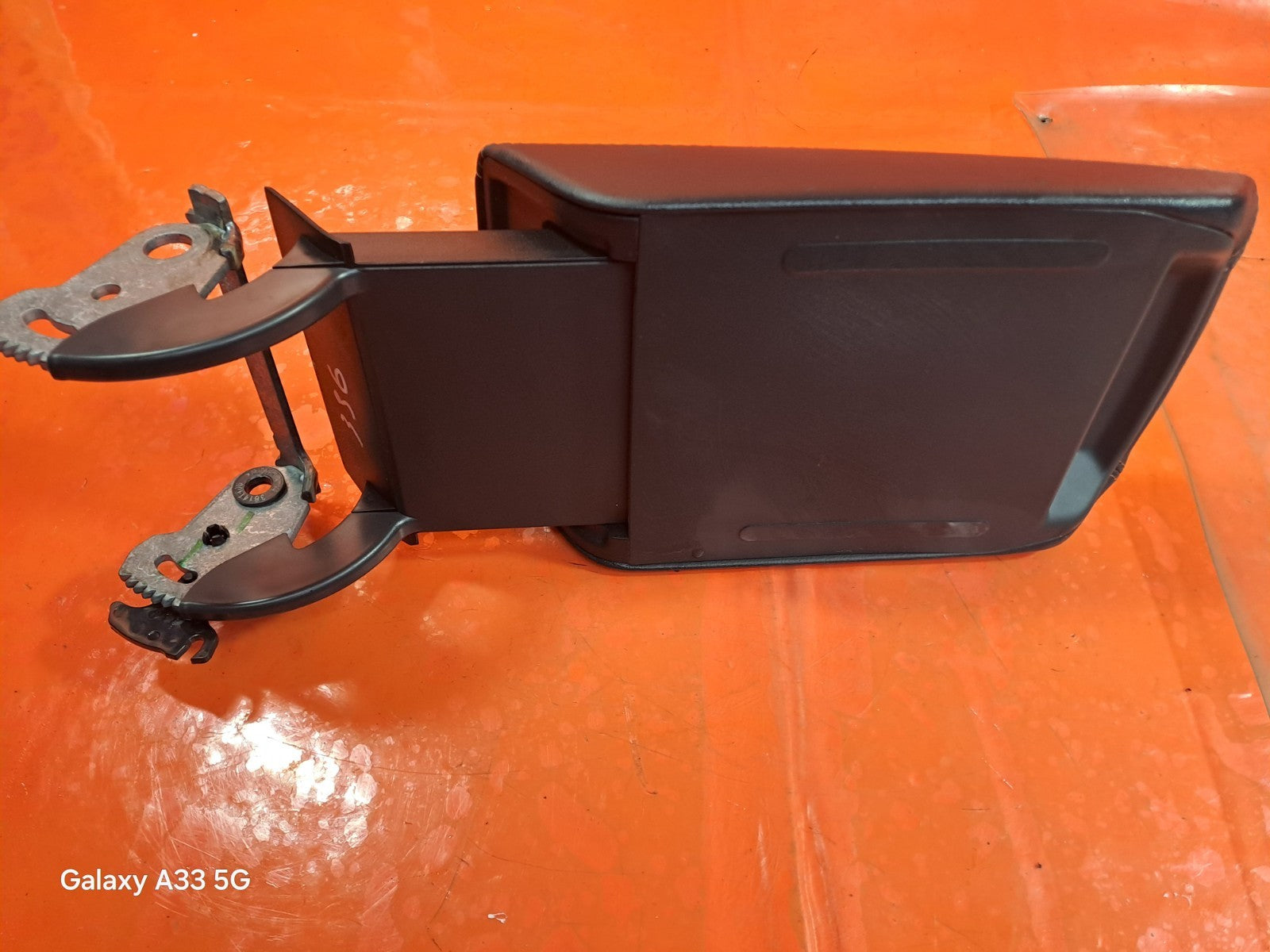 ✅2023 CUPRA FORMENTOR CENTRE CONSOLE ARMREST + WARRANTY A336 - Image 10