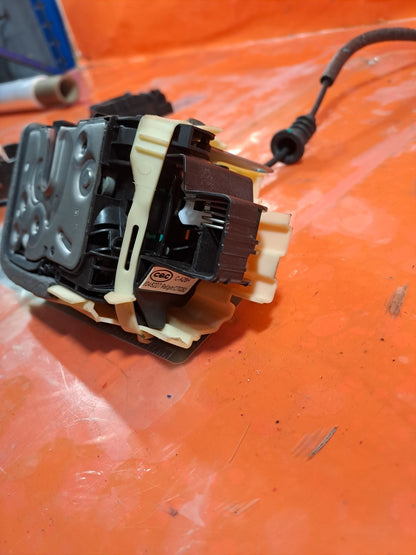 ebay-src:https://i.ebayimg.com/00/s/mtywmfgxmjaw/z/3iqaaeswxnlpg325/$_57.jpg