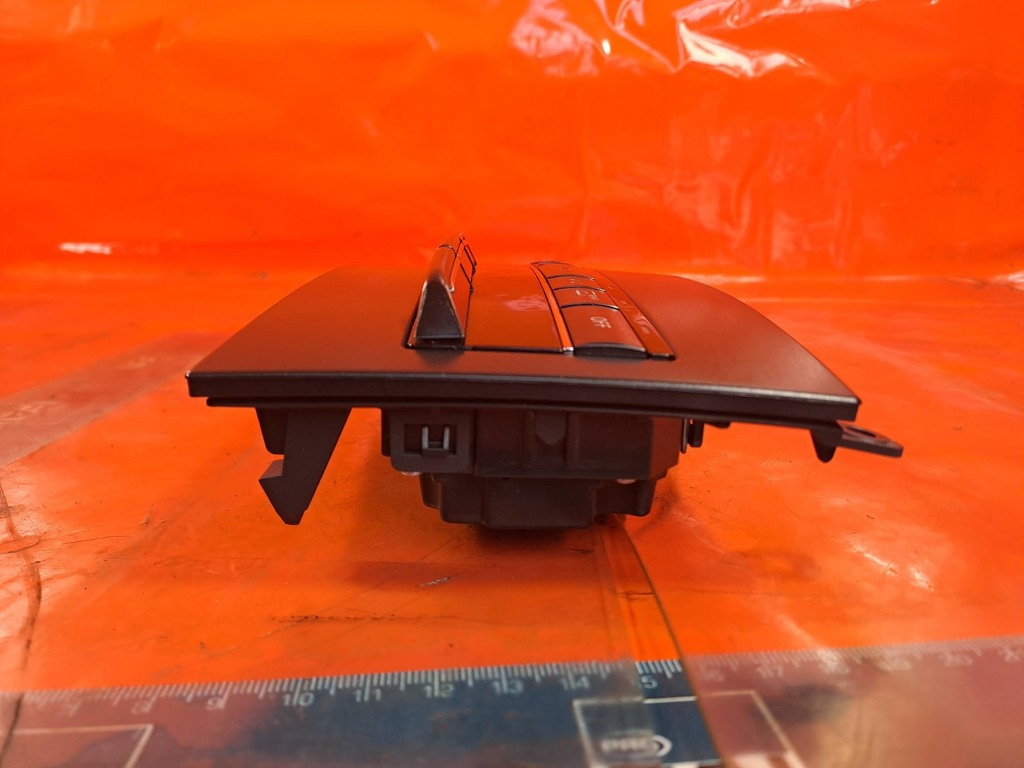 ebay-src:https://i.ebayimg.com/00/s/mtiwmfgxnjaw/z/ouwaaeswd6tph0qa/$_57.jpg