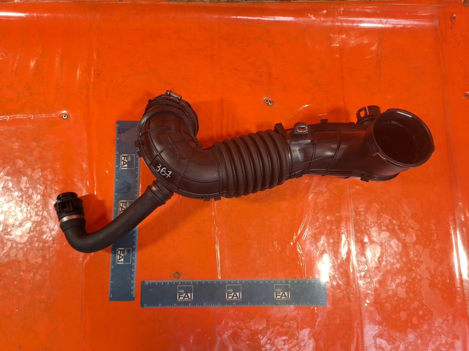 ✅BMW F33 420D M SPORT 2.0 DIESEL 2015 AIR INTAKE PIPE 586509 Warranty A367 - Image 2