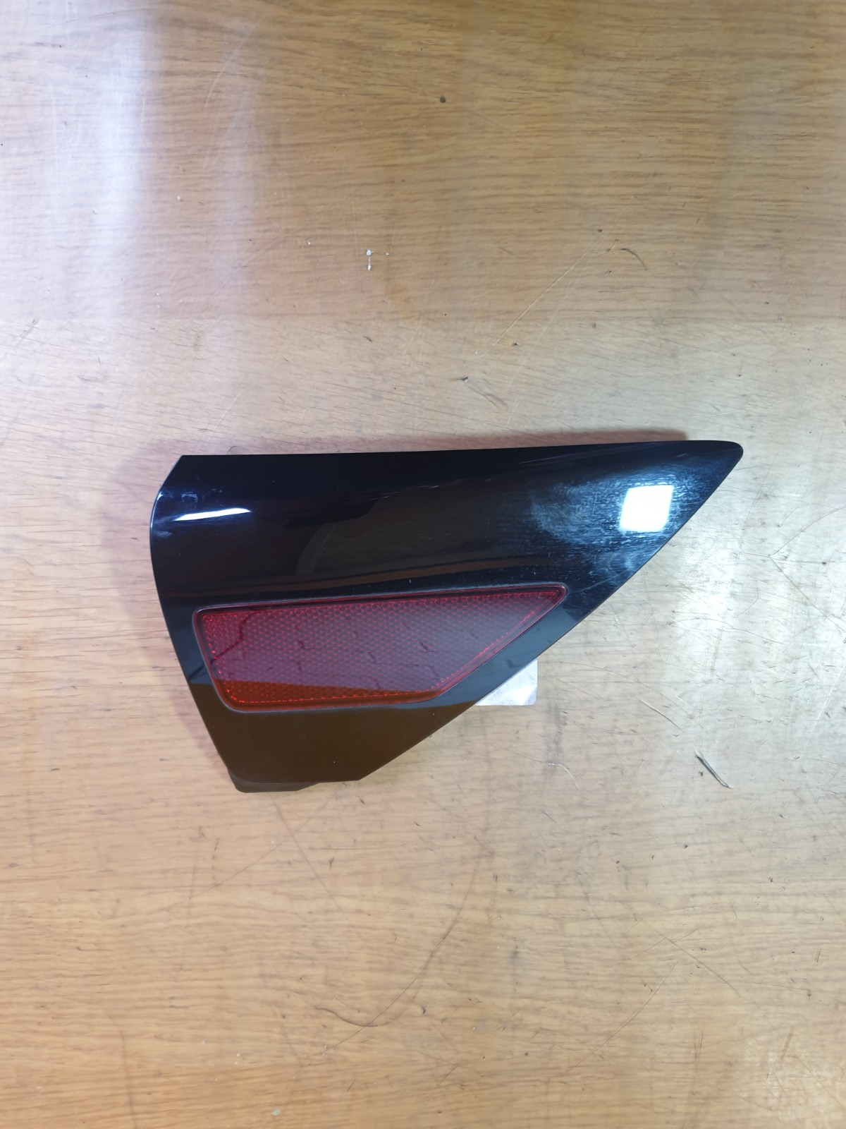 ✅2022 TESLA MODEL Y REAR RIGHT QUARTER REFLECTOR 1518783-00-A + WARRANTY A172 - Image 1