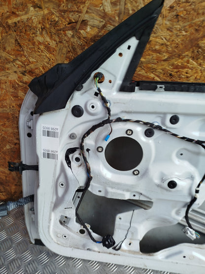 ✅BMW F21 118I M Sport 2015 1.6 Petrol FRONT RIGHT DOOR WHITE 9287433 Warranty - Image 12