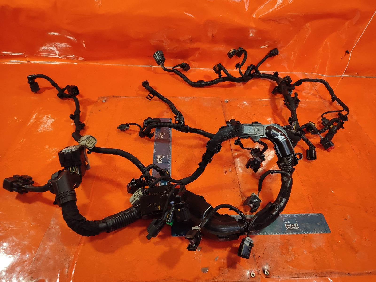 ebay-src:https://i.ebayimg.com/00/s/mtiwmfgxnjaw/z/iqwaaesweado4lbh/$_57.jpg