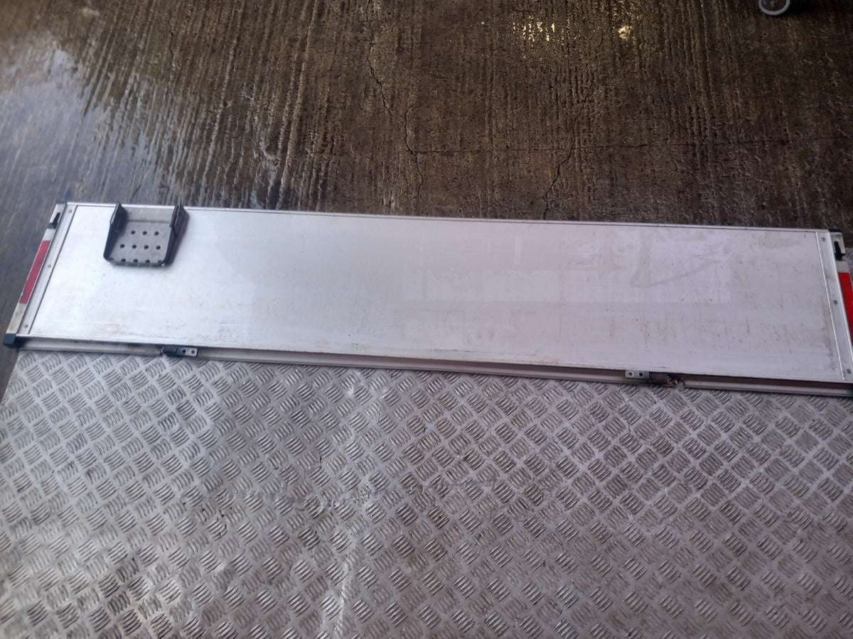 ebay-src:https://i.ebayimg.com/00/s/mtiwmfgxnjaw/z/bviaaeswzhxqugrl/$_57.jpg