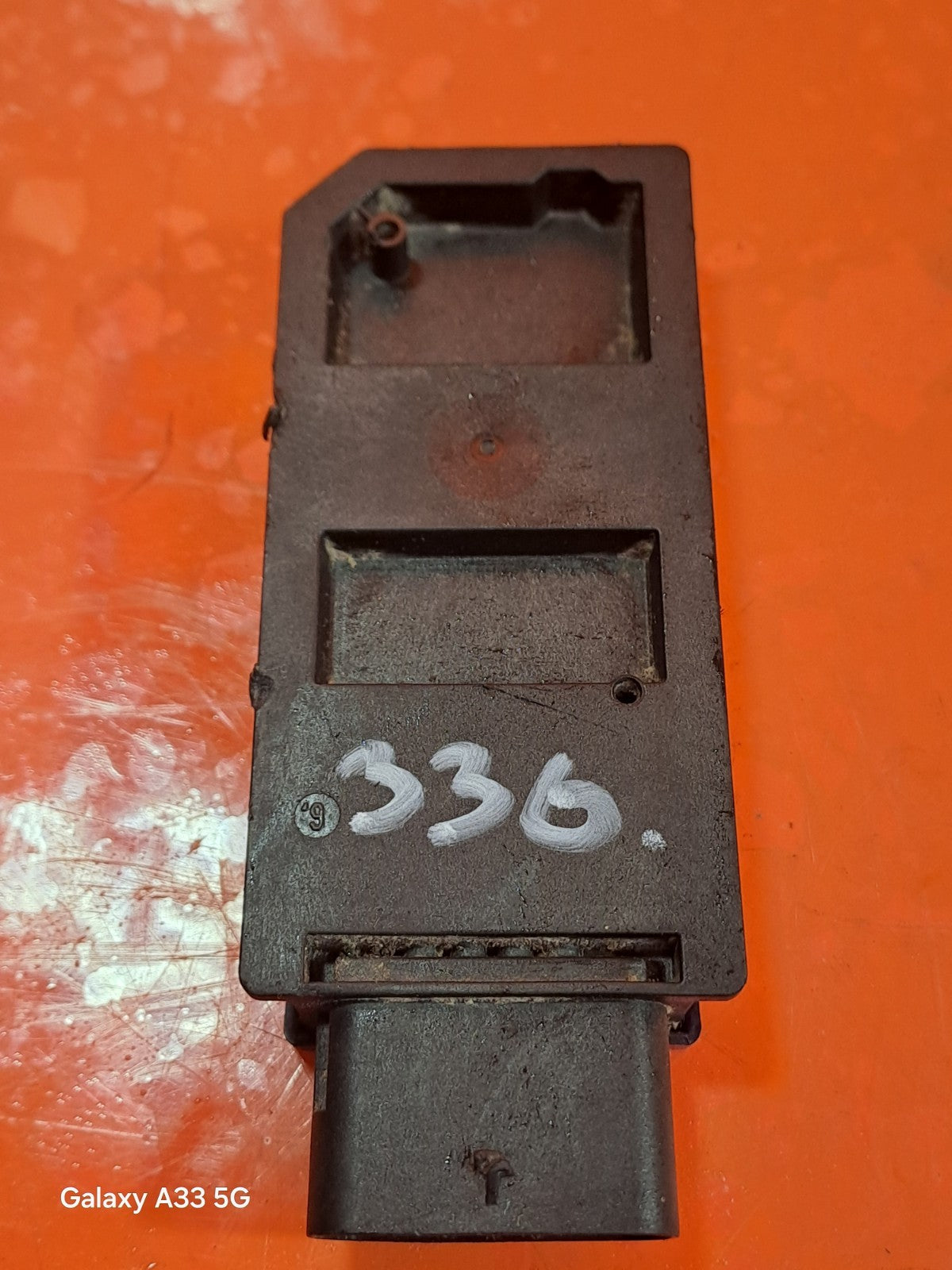 ebay-src:https://i.ebayimg.com/00/s/mtywmfgxmjaw/z/yhiaaesweazpb-gb/$_57.jpg