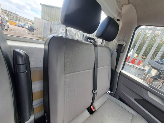 2021 VW Transporter T30 Front Left Passenger Double Seat Warranty A412 - Image 2
