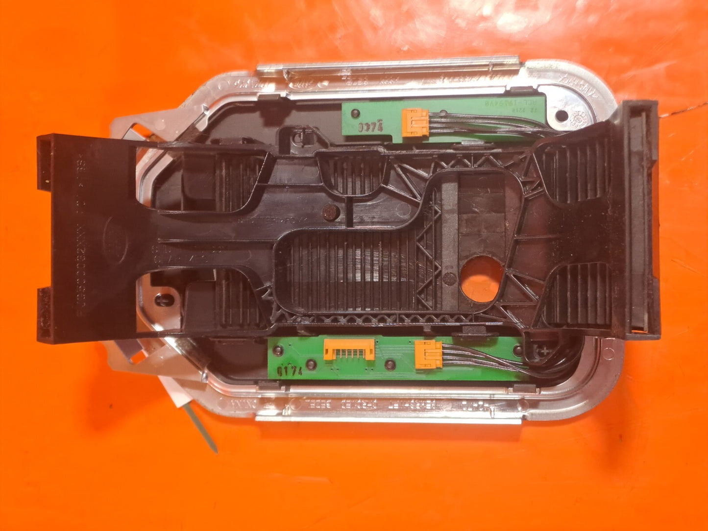 ✅LAND ROVER DISCOVERY 4 L319 3.0 DIESEL 2010 GEAR SELECTOR SURROUND TRIM A265 - Image 11