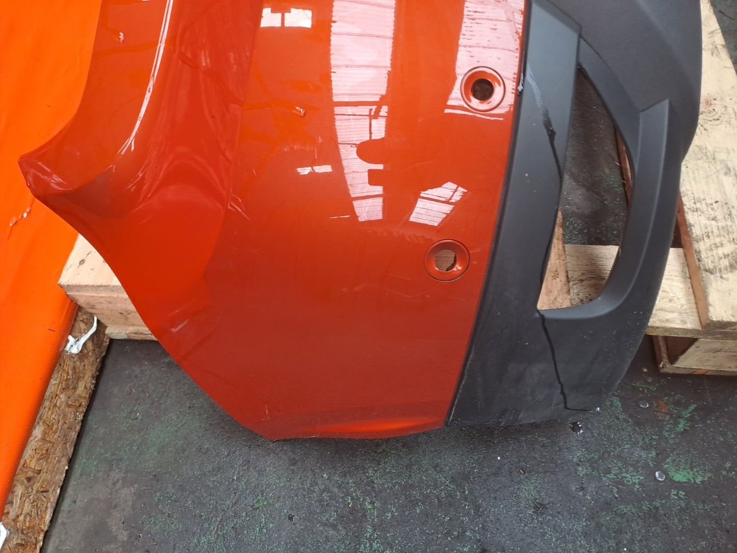 ✅2024 Dacia Duster Journey Rear Bumper Orange + Warranty A364 - Image 8