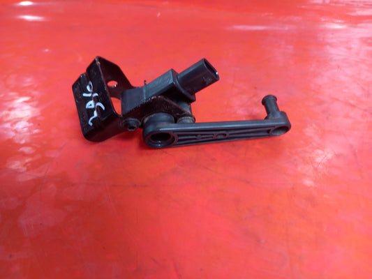 Land Rover Defender L663 3.0 Diesel 2025 Front Headlight Level Sensor JPLA3D026 - Image 2
