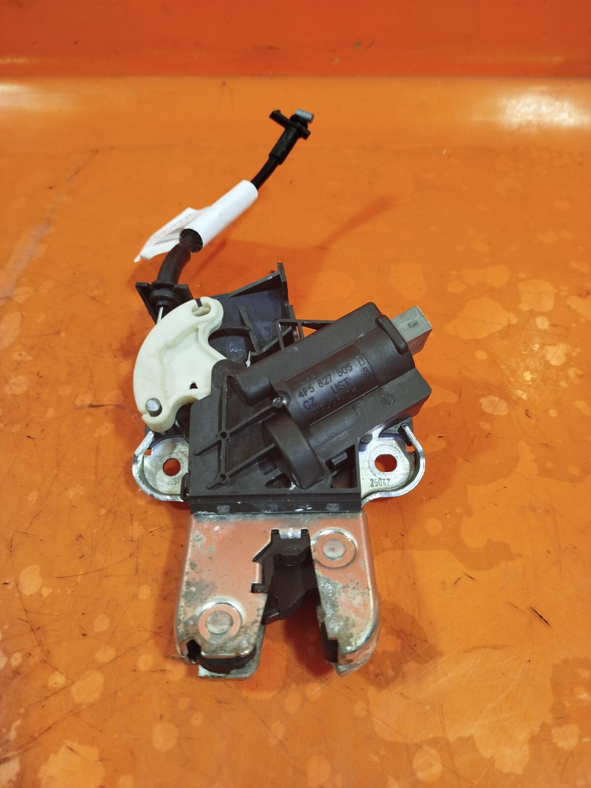 ✅2012 AUDI A5 1.8P REAR TAILGATE BOOT LOCK CATCH LATCH 4F5827505D +WARRANTY A222 - Image 1