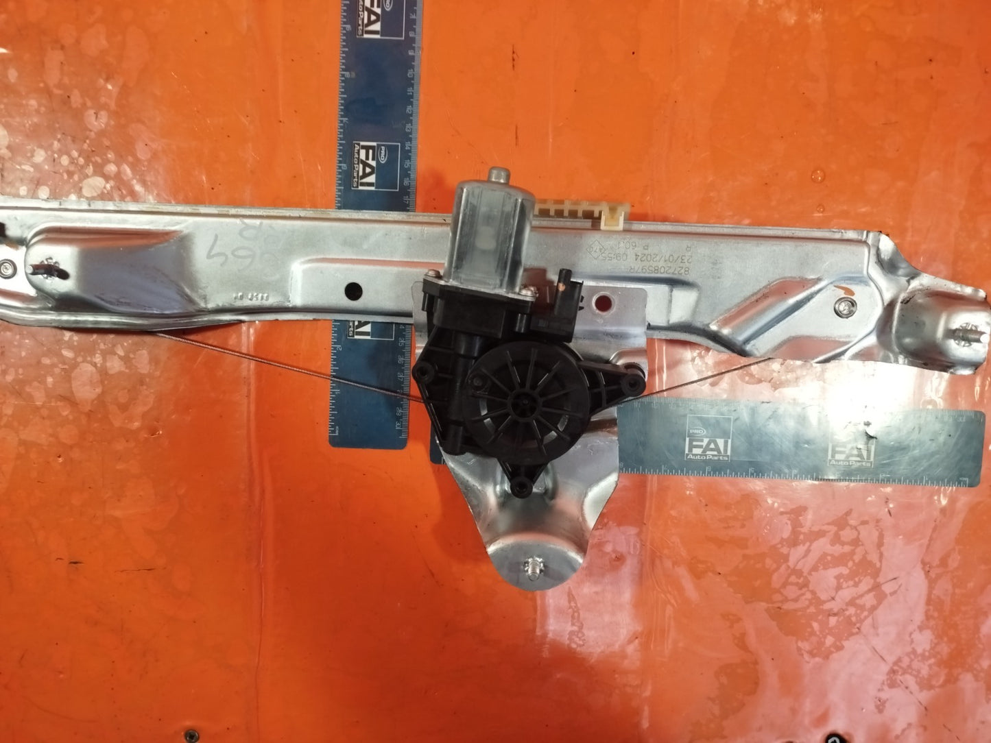 ✅2024 DACIA DUSTER JOURNEY REAR RIGHT WINDOW MOTOR REGULATOR 827208597R A364 - Image 3