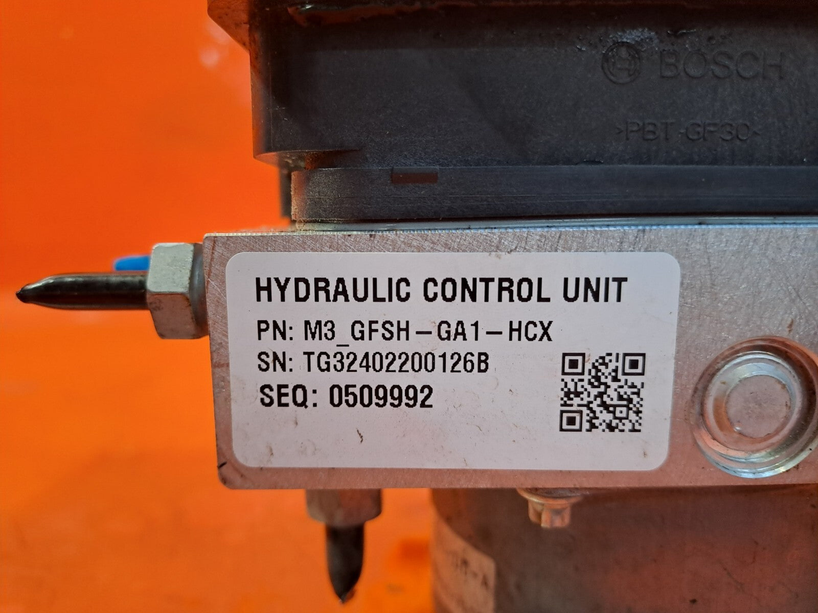 TESLA Model 3 Long 2024 PUMP MODULATOR CONTROL UNIT 1344741-00-B 1344745-00-A - Image 9