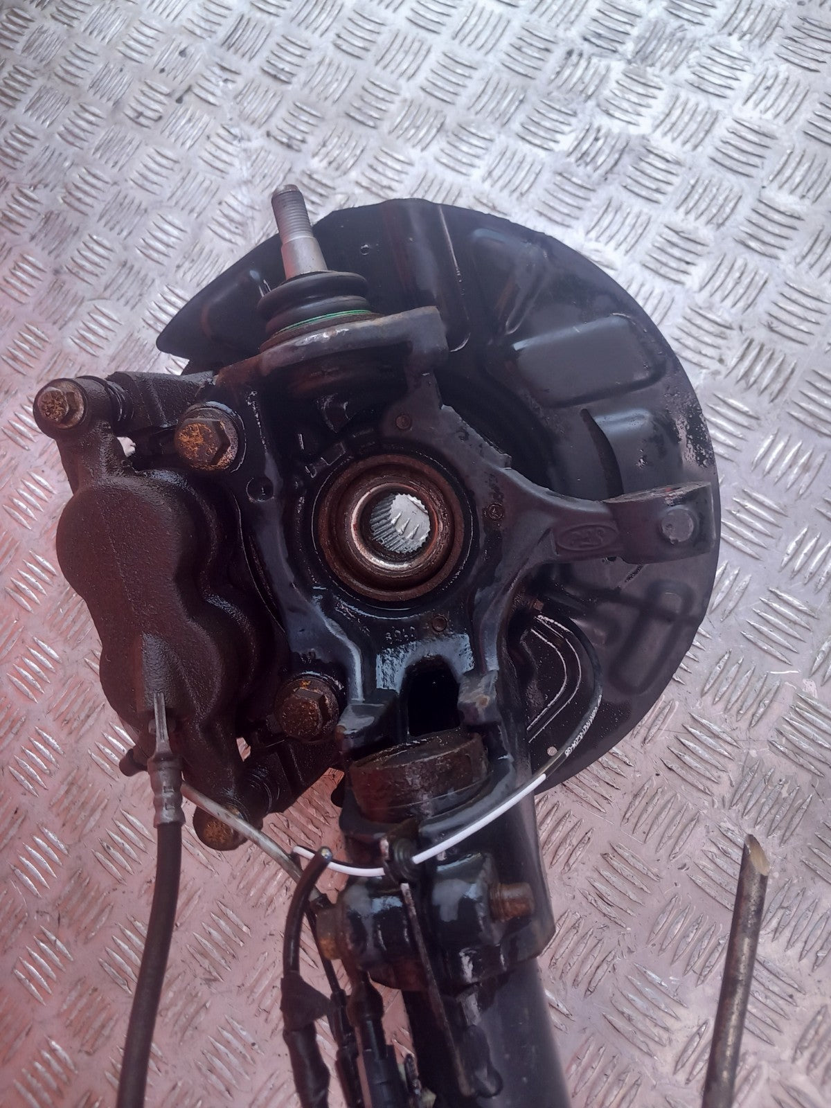 2019 Ford Transit Custom Front Left Suspension Leg Hub KK21-18045-AB A383 - Image 11