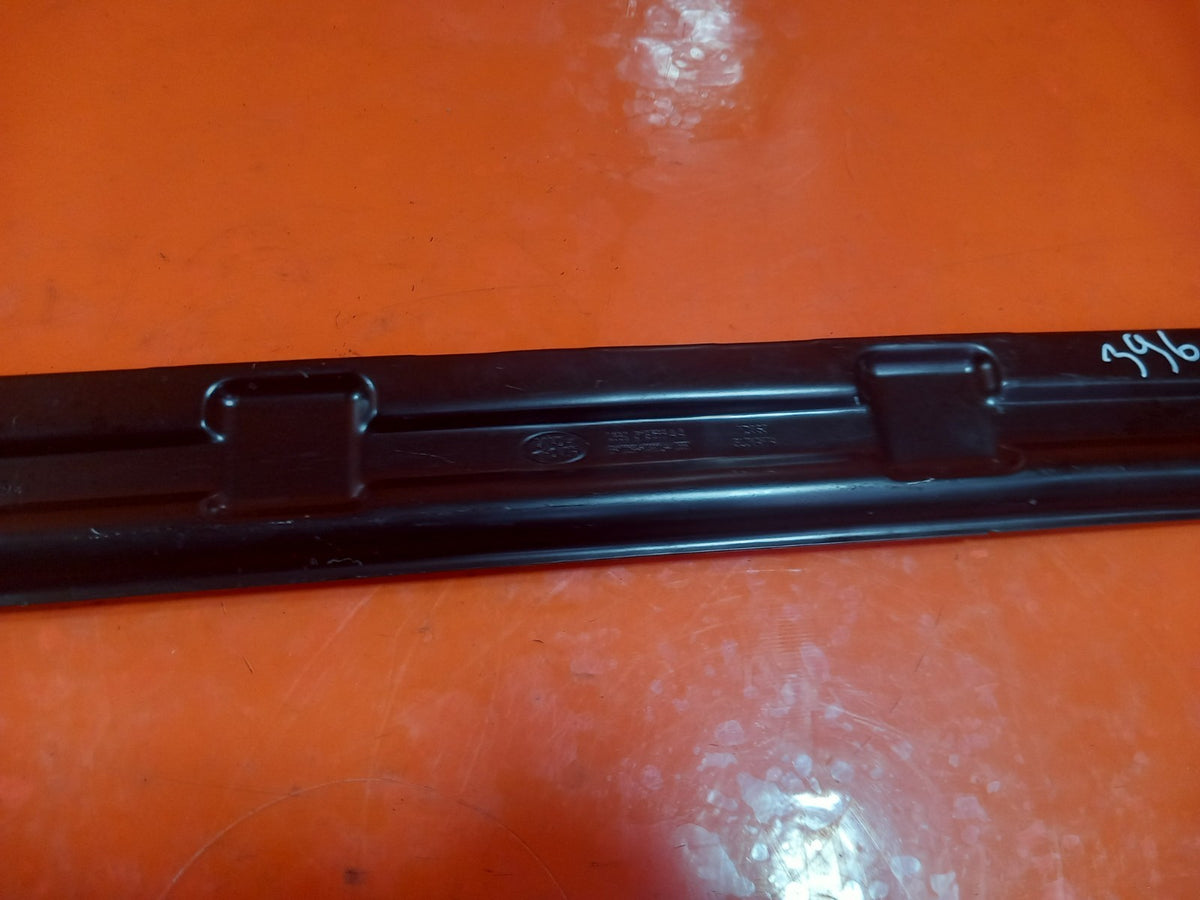 ebay-src:https://i.ebayimg.com/00/s/mtiwmfgxnjaw/z/otaaaeswtnrqs8i2/$_57.jpg